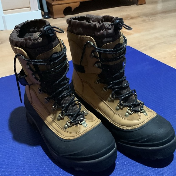 Sorel Boots Conquest Men size 13. Great condition. Worn very little. - Picture 2 of 6